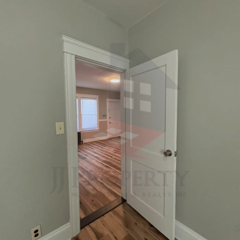 🏠 3-Bedroom Apartment – First Floor