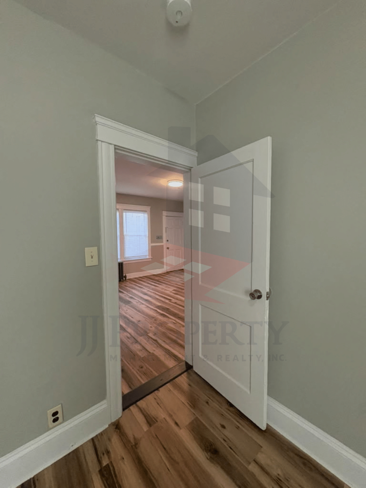 🏠 3-Bedroom Apartment – First Floor