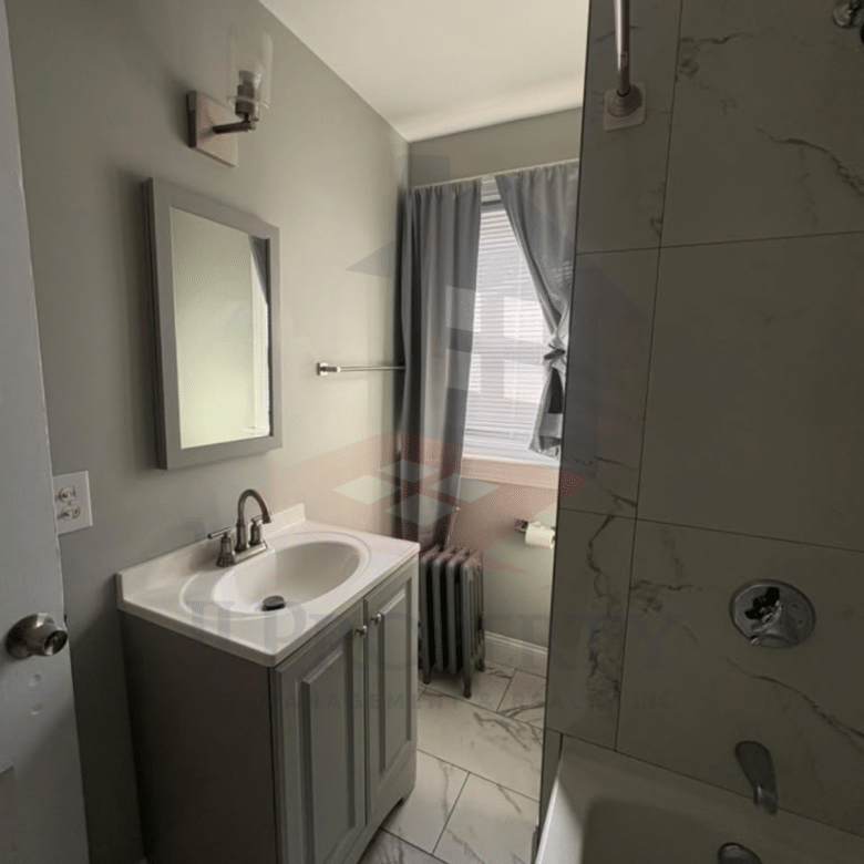 🏠 3-Bedroom Apartment – First Floor