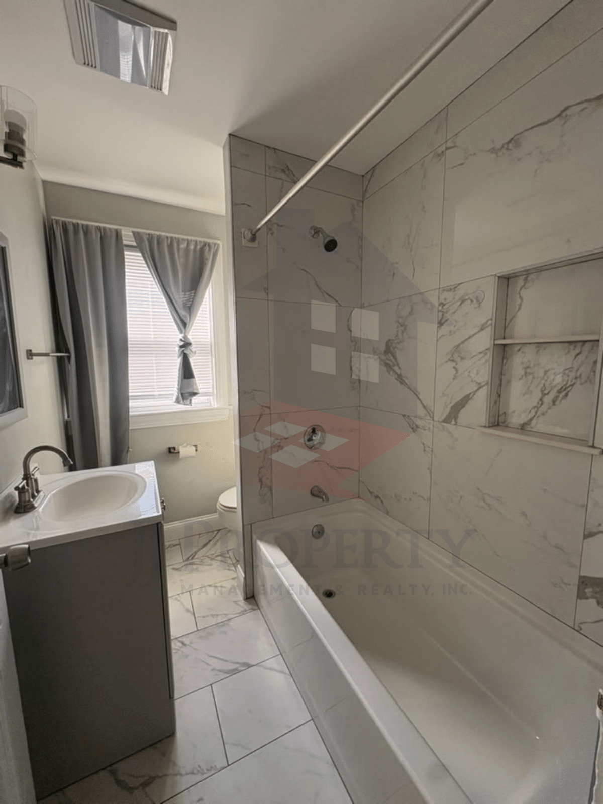 🏠 3-Bedroom Apartment – First Floor