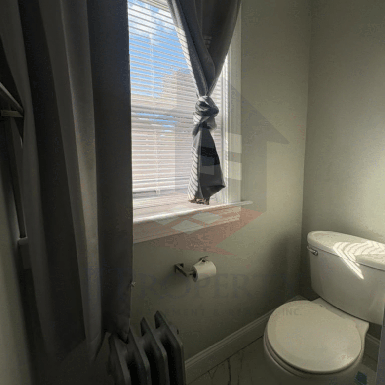 🏠 3-Bedroom Apartment – First Floor