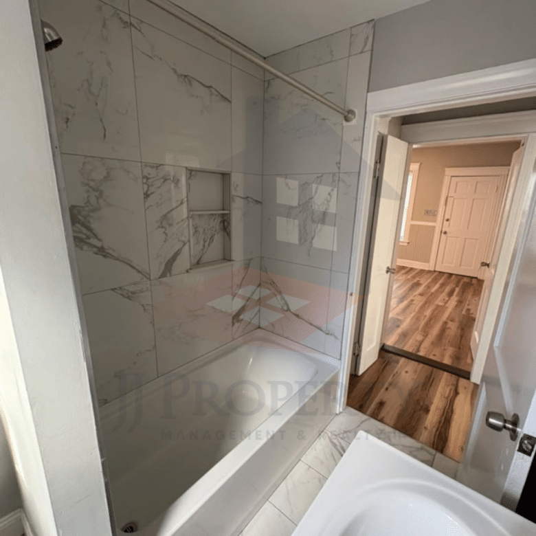 🏠 3-Bedroom Apartment – First Floor