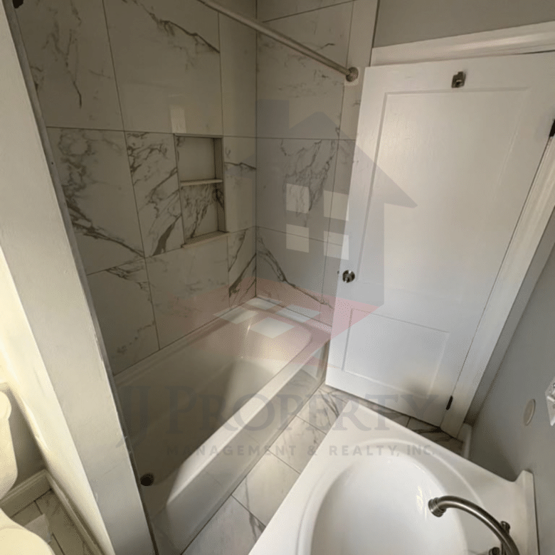 🏠 3-Bedroom Apartment – First Floor