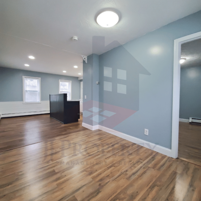 🏠 1 Bedroom Apartment – 1ST Floor