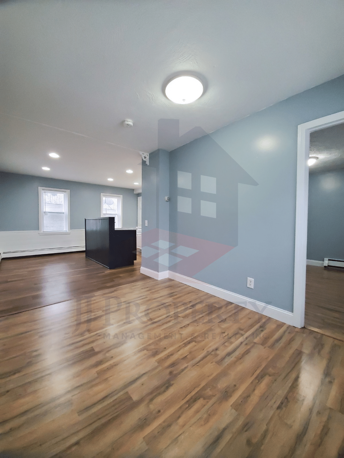🏠 1 Bedroom Apartment – 1ST Floor