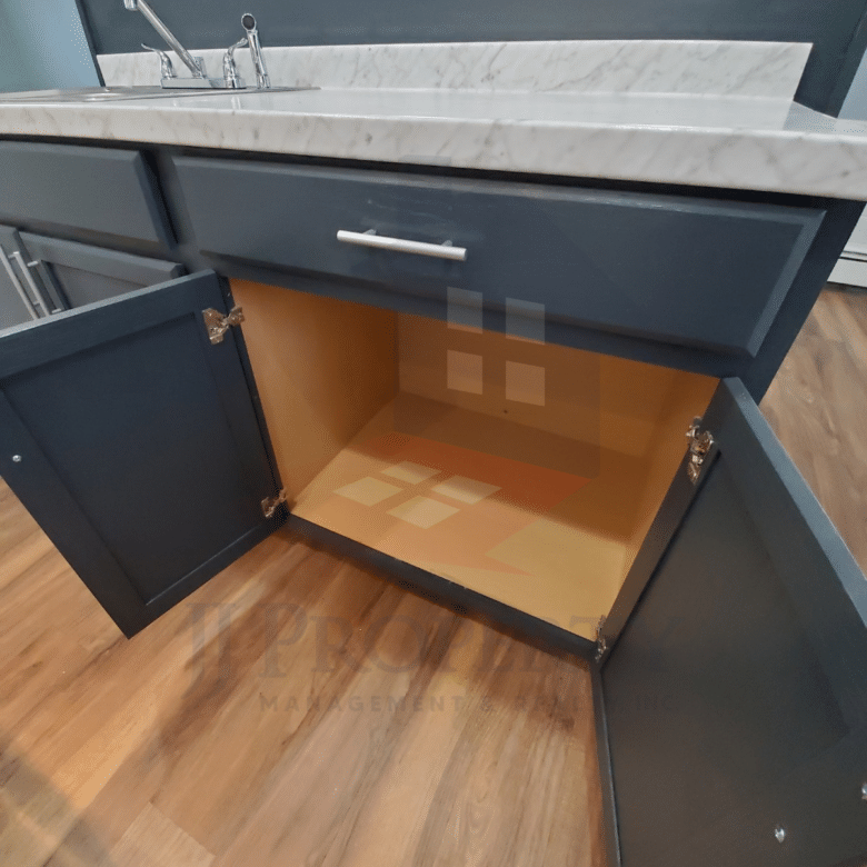 🏠 1 Bedroom Apartment – 1ST Floor