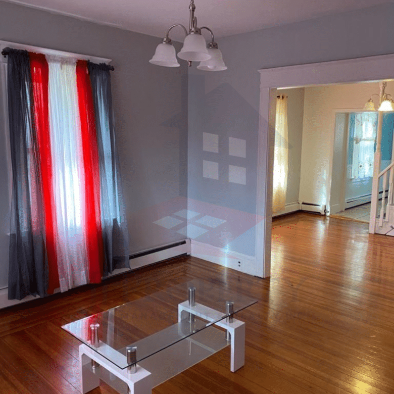 🏠 4-Bedroom Apartment – 2nd-Floor Townhouse