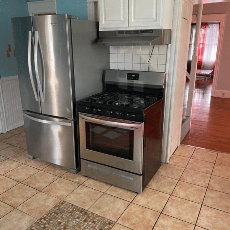 🏠 4-Bedroom Apartment – 2nd-Floor Townhouse