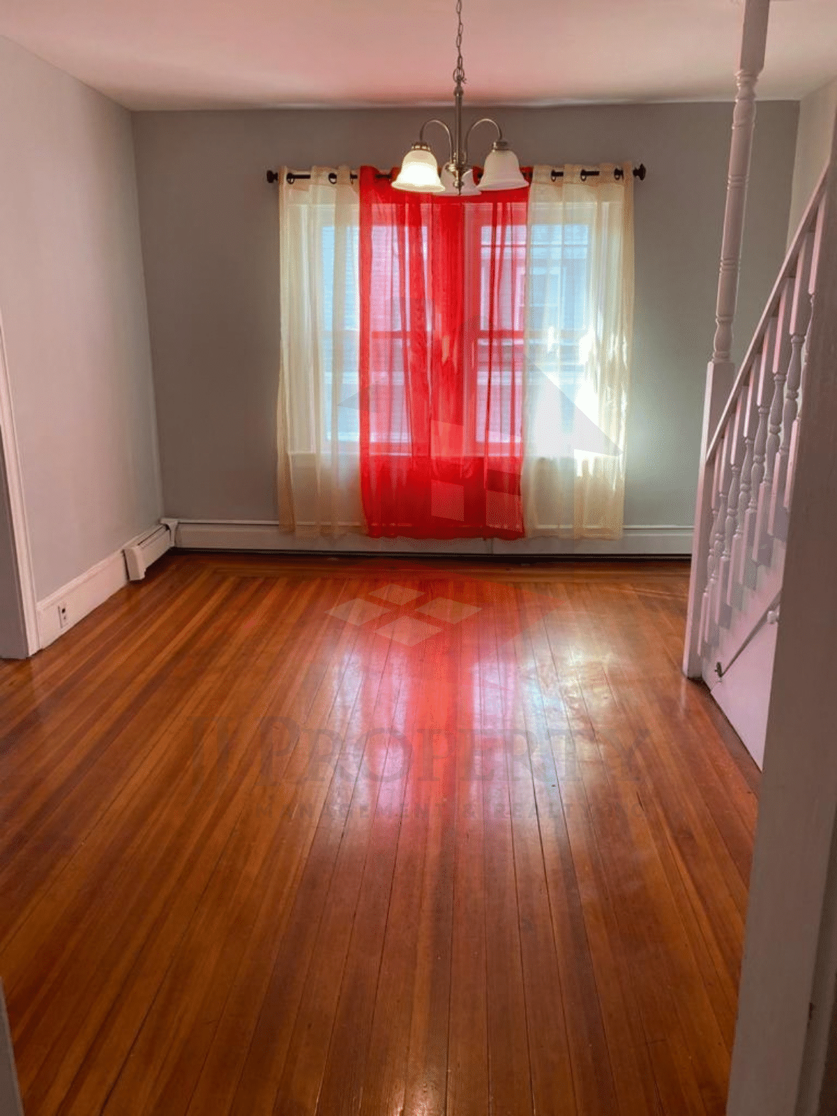 🏠 4-Bedroom Apartment – 2nd-Floor Townhouse