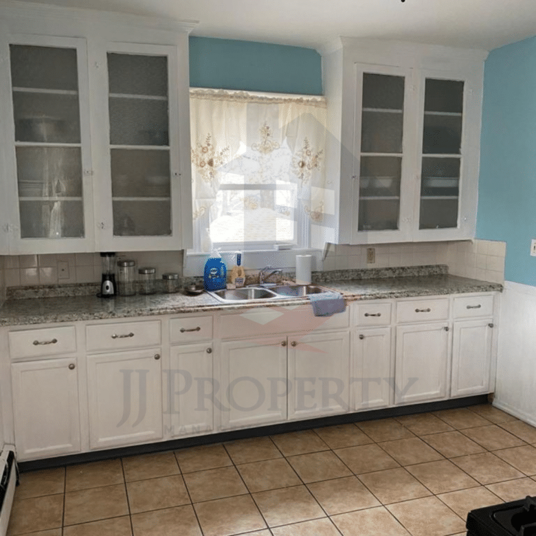 🏠 4-Bedroom Apartment – 2nd-Floor Townhouse