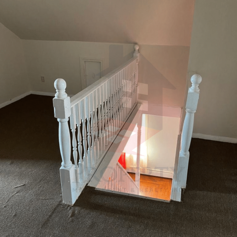 🏠 4-Bedroom Apartment – 2nd-Floor Townhouse