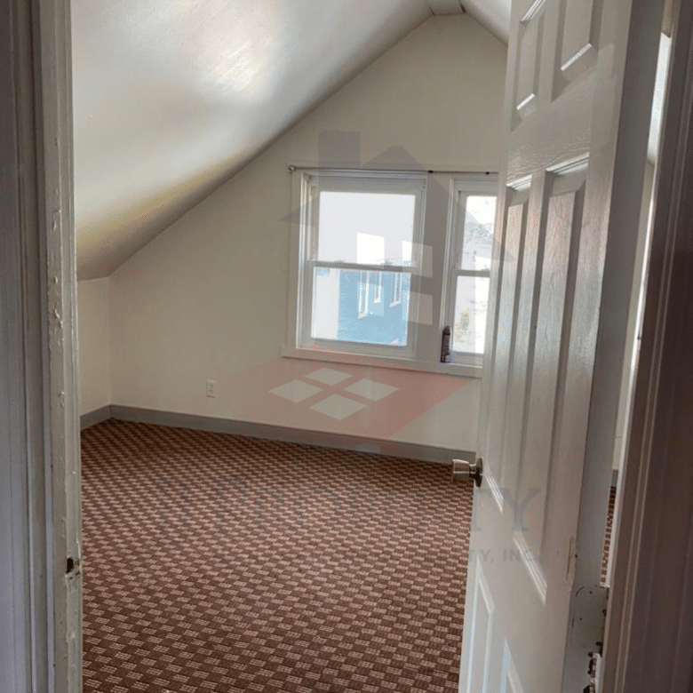 🏠 4-Bedroom Apartment – 2nd-Floor Townhouse