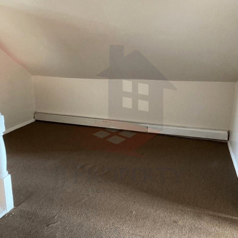 🏠 4-Bedroom Apartment – 2nd-Floor Townhouse