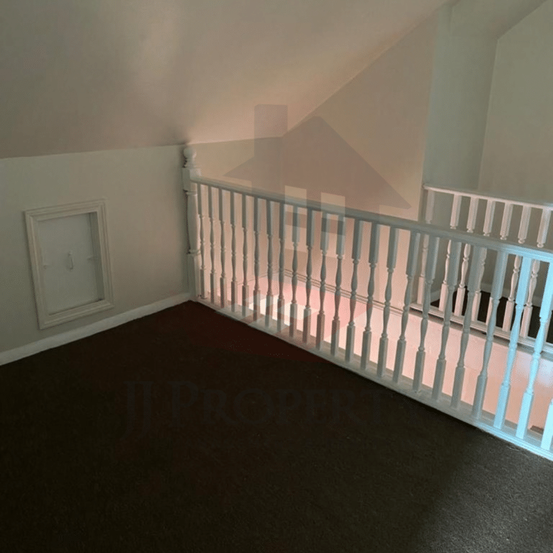 🏠 4-Bedroom Apartment – 2nd-Floor Townhouse