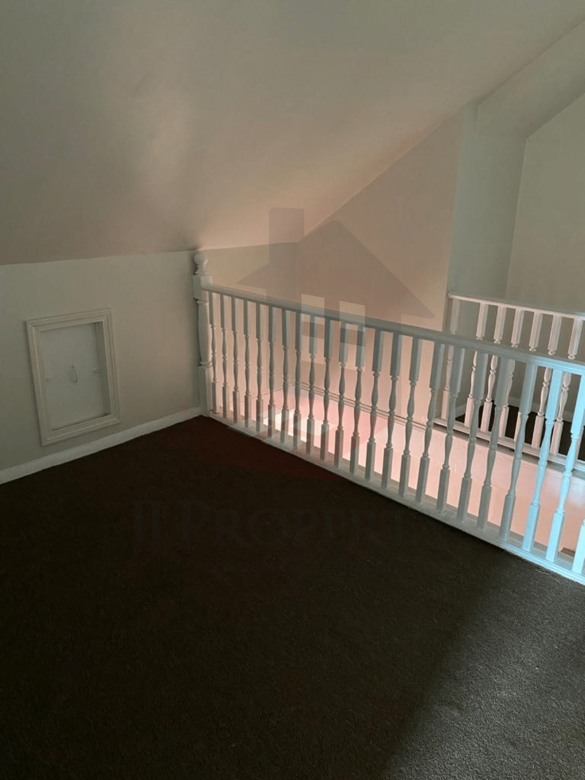 🏠 4-Bedroom Apartment – 2nd-Floor Townhouse