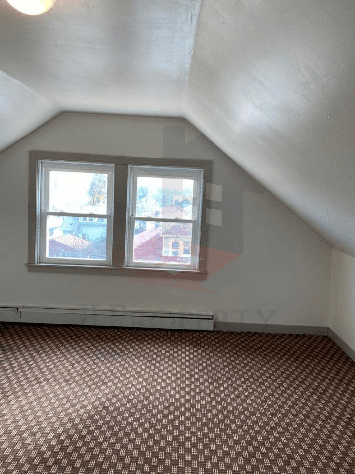 🏠 4-Bedroom Apartment – 2nd-Floor Townhouse